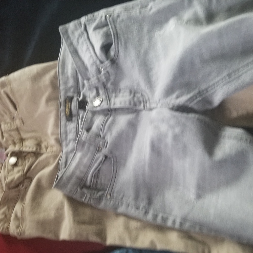 Jean's - Picture 3 of 4